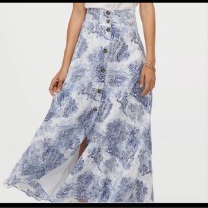 H&M Toile pattern blue+white maxi skirt